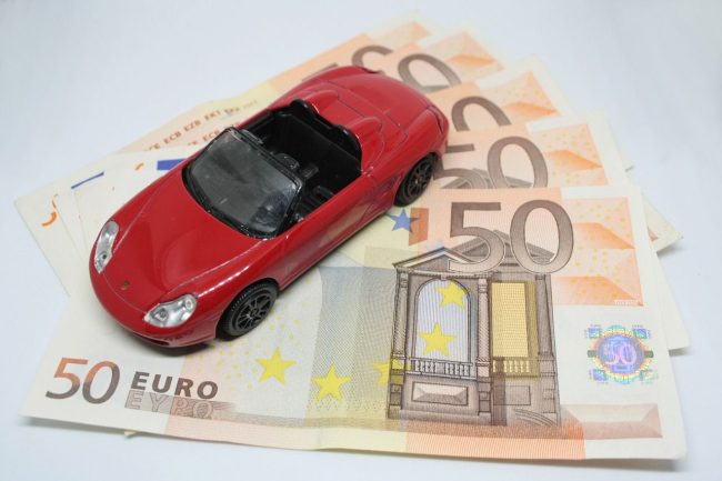 découvrez les causes et conséquences de la diminution des couvertures d'assurance automobile, ainsi que des conseils pour bien protéger votre véhicule malgré les nouvelles limitations.