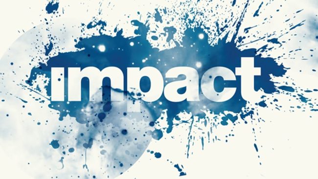 découvrez comment l'électromobilité influence le secteur de l'assurance, les nouveaux enjeux pour les assureurs et les avantages pour les conducteurs de véhicules électriques.