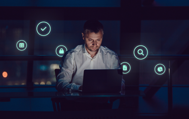 découvrez comment l'intelligence artificielle révolutionne la détection et la prévention de la fraude à l'assurance auto pour protéger les assureurs et les assurés.
