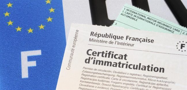 découvrez les risques et les méthodes de prévention contre la fraude aux cartes grises dans le secteur automobile, pour sécuriser vos transactions et éviter les arnaques.